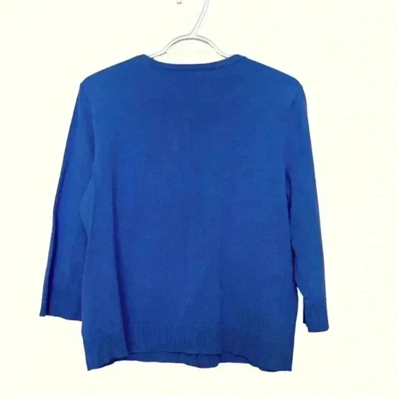 Croft & barrow blue, button-down,  midweight,3/4 sleeves, cotton/nylon sw… - Picture 3 of 6